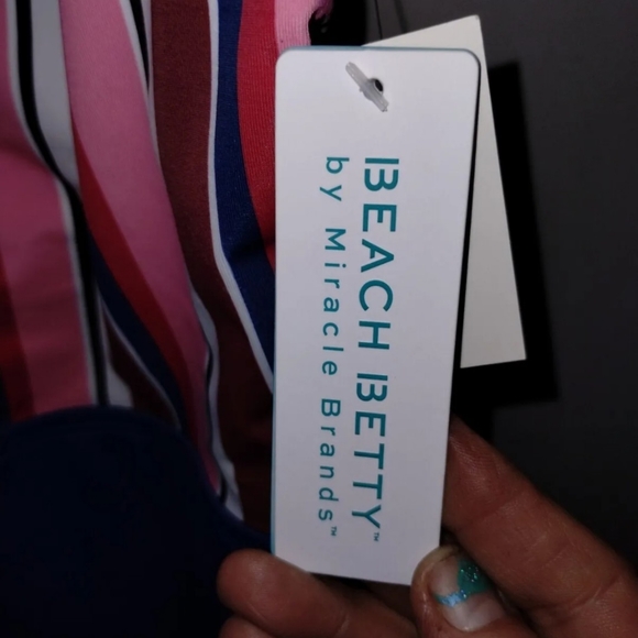 Beach Betty by miracle brand bathing suit - Picture 3 of 6